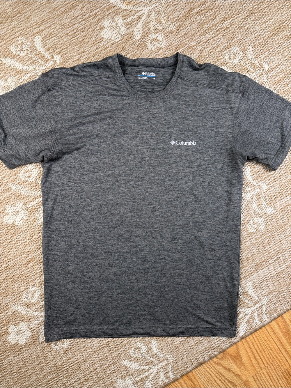 Columbia Men's Dark Gray Heather Short Sleeve Tee